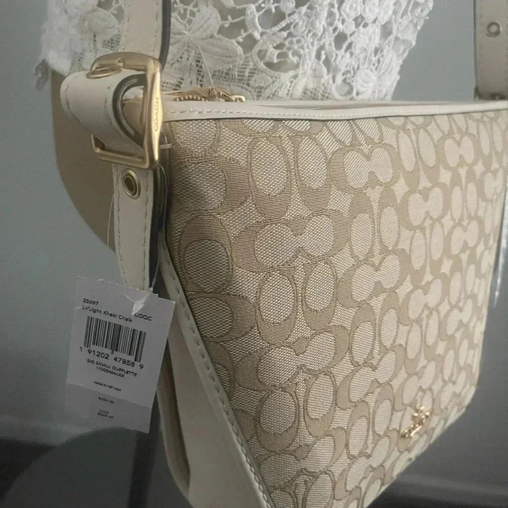 [•COACH•] small dufflette in signature jacquard - Picture 4 of 6